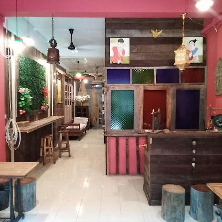 Hostel @Lanna House (Adults Only) Chiang Mai Zewnętrze zdjęcie