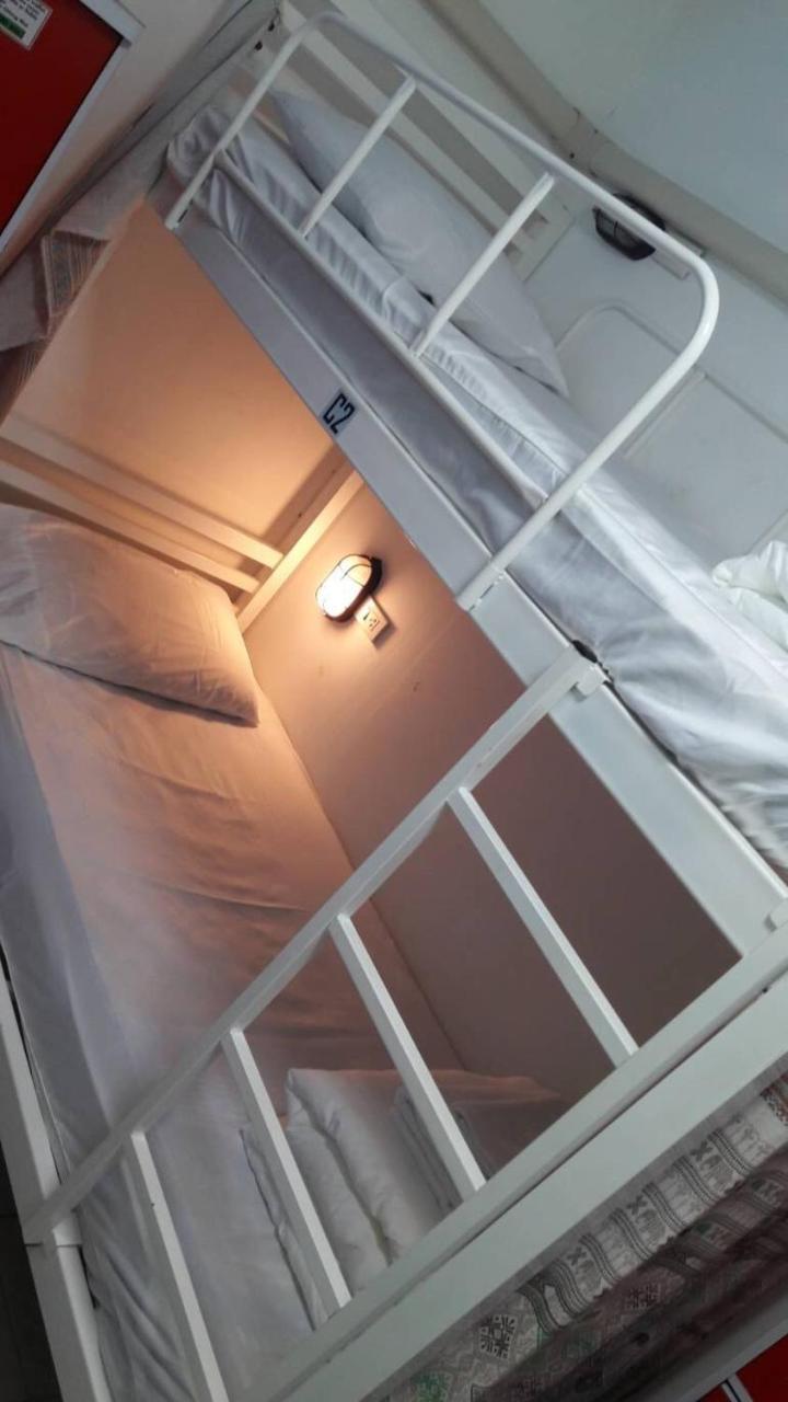 Hostel @Lanna House (Adults Only) Chiang Mai Zewnętrze zdjęcie
